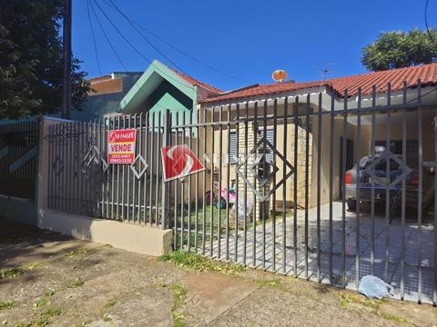 Casa à venda em Maringá, Parque das Laranjeiras, com 3 quartos, com 76.9 m²