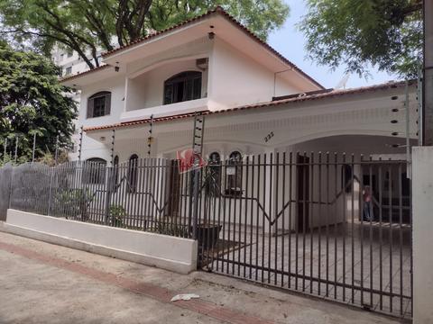 Casa à venda em Maringá, Zona 07, com 4 quartos, com 241.84 m²