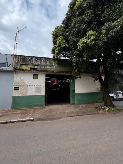 Barracão à venda em Maringá, Parque Industrial, com 318 m²
