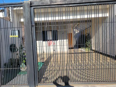 Casa à venda em Maringá, Jardim Dias I, com 3 quartos, com 88.6 m²