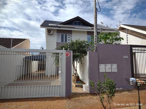 Casa à venda em Maringá, Residencial Moreschi, com 3 quartos, com 185.4 m²
