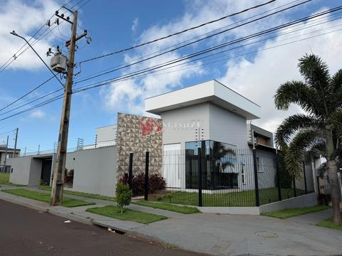 Casa à venda em Maringá, Bom Jardim, com 3 quartos, com 224 m²
