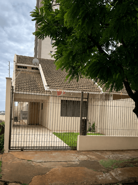 Casa à venda em Maringá, Jardim Leblon, com 3 quartos, com 112 m²