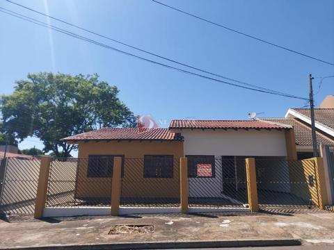 Casa para alugar em Maringá, Parque das Grevíleas, com 3 quartos, com 120 m²